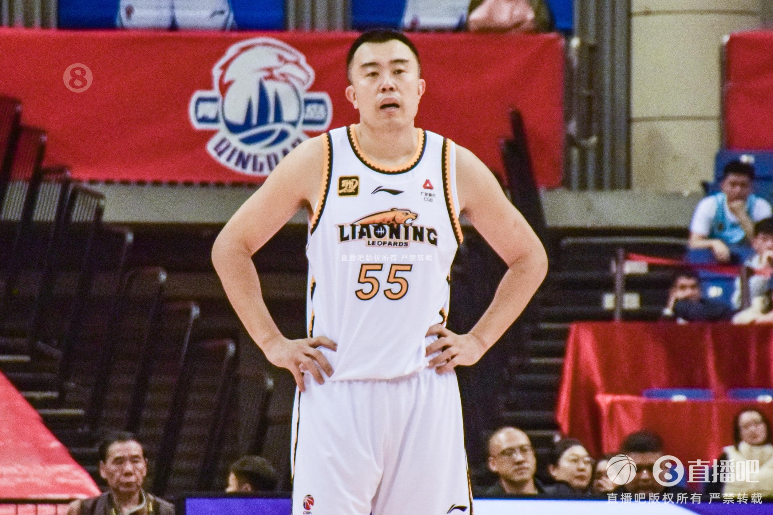 老將盡力了！韓德君7中4拿到14分12籃板3助攻