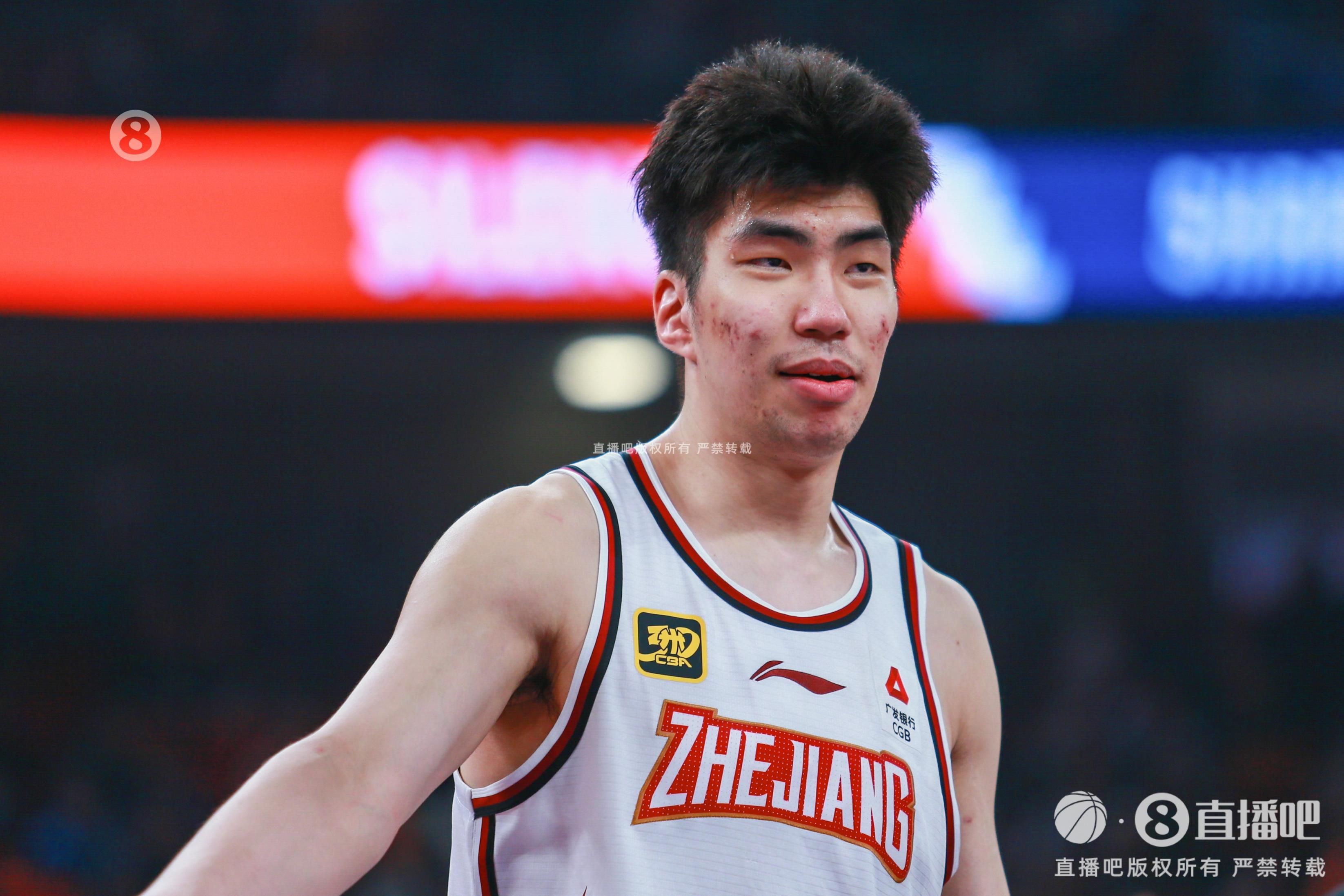 效率極高！余嘉豪8中8貢獻(xiàn)20分7板 罰球5中4